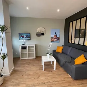 https://apt-climatisation-ascenseur-r5-sublime-t2-tout-neuf.midi-pyreneeshotels.com